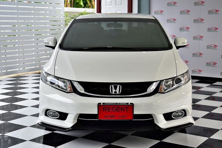 Honda Civic 2013 1.8 E i-VTEC Sedan เบนซิน ไม่ติดแก๊ส เกียร์อัตโนมัติ ขาว รูปที่ 2