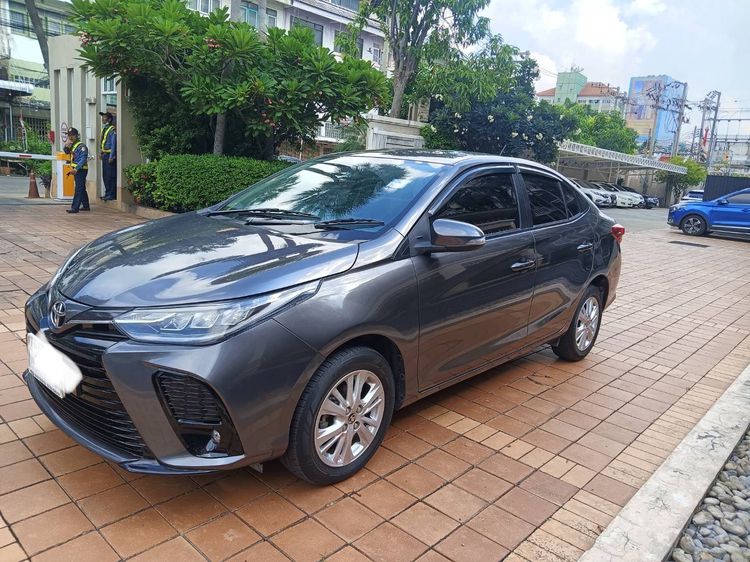 Toyota Yaris ATIV 2019 1.2 Mid Sedan เบนซิน ไม่ติดแก๊ส เกียร์อัตโนมัติ เทา รูปที่ 4