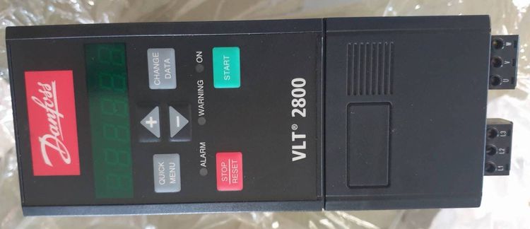 DANFOSS Inverter VLT2811 1.1 kw. In-Out 3PH 380-480V.