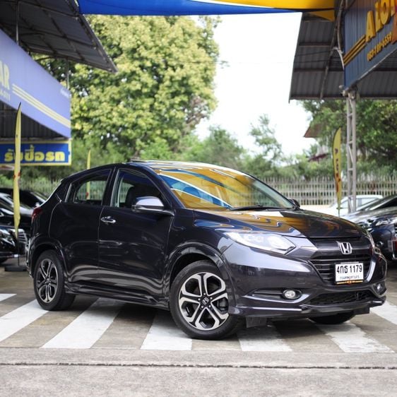 Honda HR-V 2015 1.8 EL Sedan เบนซิน ไม่ติดแก๊ส เกียร์อัตโนมัติ เทา