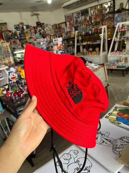 หมวกบัตเกตงานปัก ใส่สบาย สีแดง รูปที่ 3