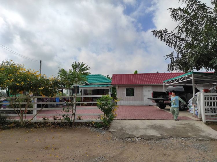 บ้านพร้อมสวนผลไม้