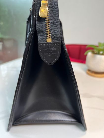 ส่งต่อกระเป๋า Louis Vuitton Black Epi Leather Riviera Top Handle รูปที่ 5