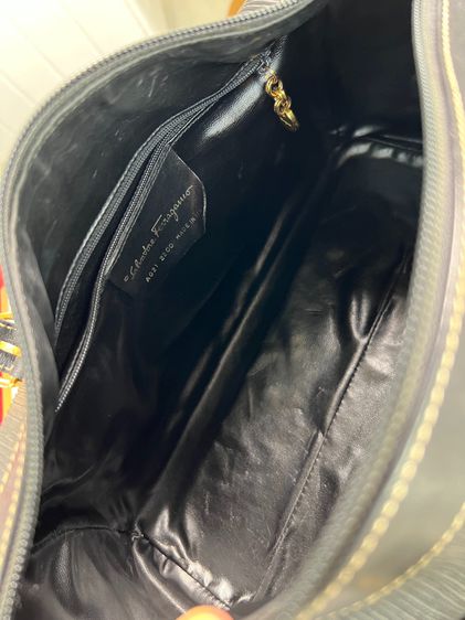 ส่งต่อกระเป๋า Salvatore Ferragamo Handbag Bag, Black Leather รูปที่ 2
