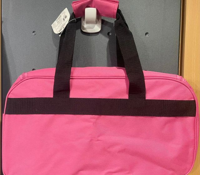 กระเป๋าใส่สัมภาระ สีชมพู ดิสนีย์ มิกกี้เมาส์ บอสตัน แบ๊ค pink disney mickey mouse boston bag สภาพใหม่ป้ายห้อย รูปที่ 2