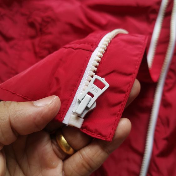 Old Navy Red Hooded Jacket รอบอก 46” รูปที่ 9