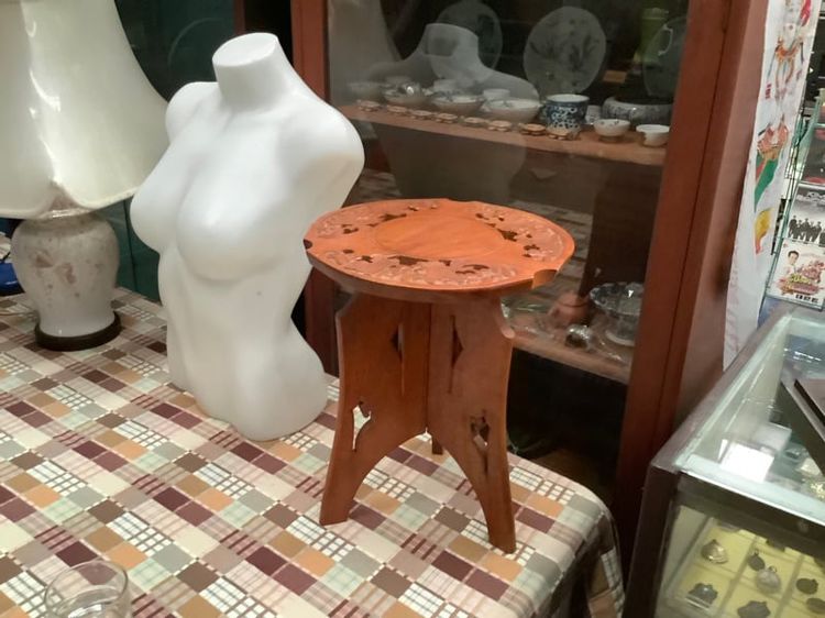 โต๊ะเตี้ยไม้จริงอเนกประสงค์