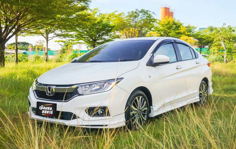 Honda City 2018 1.5 S Sedan เบนซิน ไม่ติดแก๊ส เกียร์ธรรมดา ขาว
