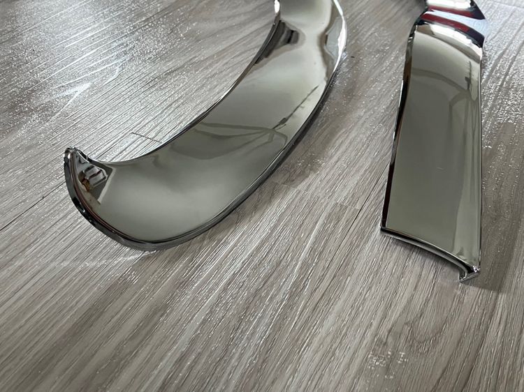 ลิ้นกันชนหน้า Chrome โครเมียม Benz W213 E-Class โฉมปี2016-2020 รุ่น Exclusive Avantgarde และ AMG รูปที่ 5