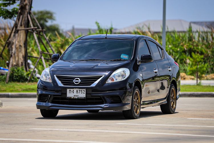 Nissan Almera 2013 1.2 E Sedan เบนซิน ไม่ติดแก๊ส เกียร์อัตโนมัติ ดำ รูปที่ 2
