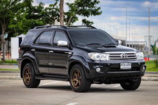 TOYOTA Fortuner 3.0V 4x4ปี 2010เกียร์ AT