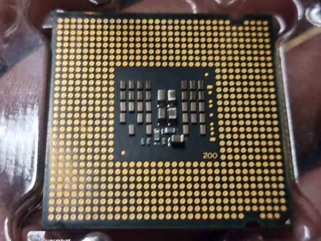  CPU Core 2 Quad Q9400  2.66Ghz 95W  LGA 775  4คอ 4เทรด 
 6 MB L2 Cache
 buss 1333 MHz
 รองรับ เมนบอร์ด Socket 775 พร้อมส่ง 1500 บาท รูปที่ 6