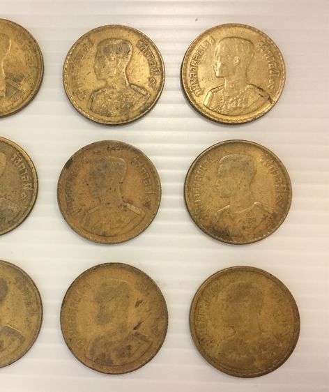 เหรียญ 50 สตางค์ ปีพ.ศ.2500 เก่าเก็บ 11 เหรียญ รูปที่ 4