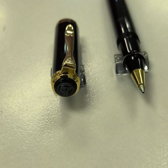ปากกา Pelikan R600 rollerball pen สีดำ สภาพสวย รูปที่ 4