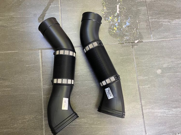 ไฟหน้า Benz CLK W209 ของแท้ Hella มือสอง ท่ออากาศ ท่อไอดี เครื่อง M112 V6 E240 W211 รูปที่ 10