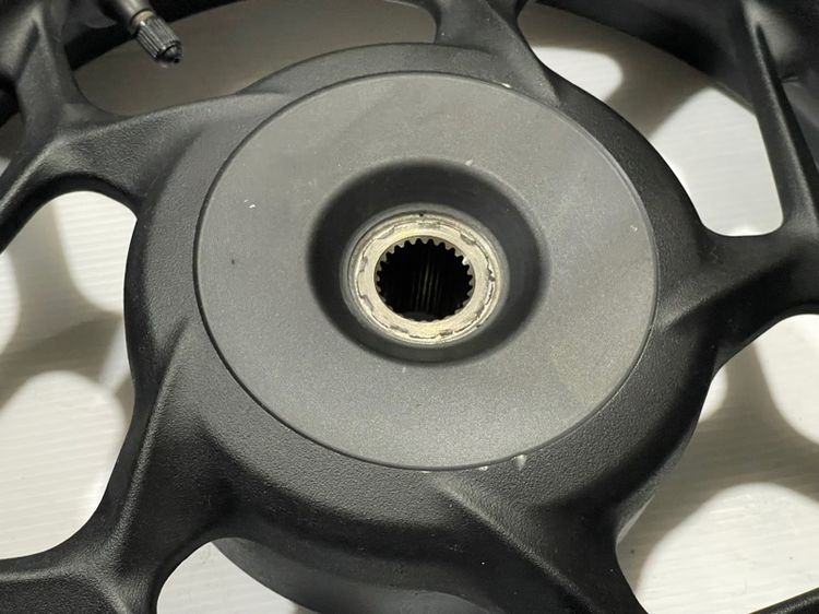 ล้อหลังpcx160แท้ ตัวธรรมดา รูปที่ 10