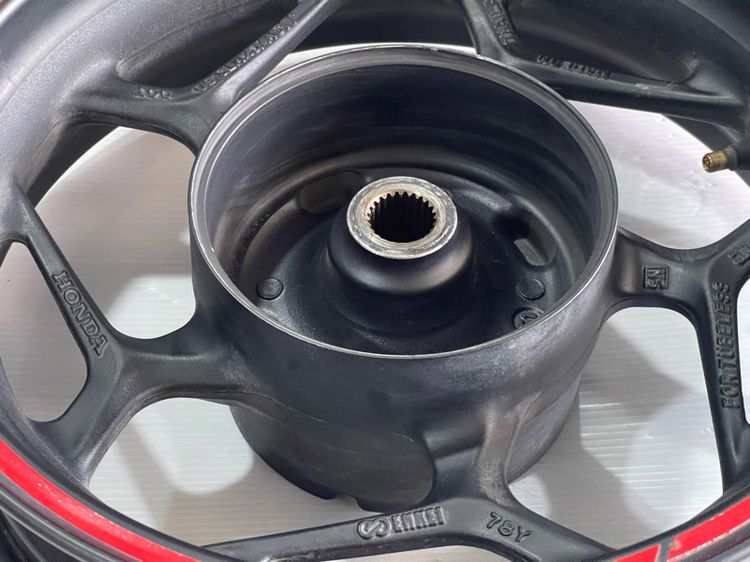 ล้อแม็กหลังpcx160 ABS แท้ รูปที่ 11