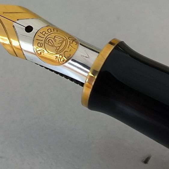 ปากกาหมึกซึม Pelikan M600 หัวขนาด M สภาพใหม่ พร้อมกล่องและหมึก รูปที่ 6