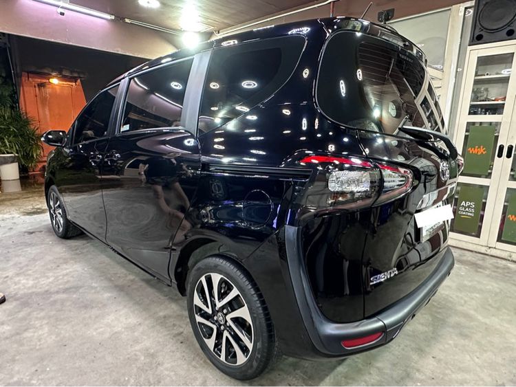 Toyota Sienta 2020 1.5 V Utility-car เบนซิน ไม่ติดแก๊ส เกียร์อัตโนมัติ ดำ รูปที่ 4