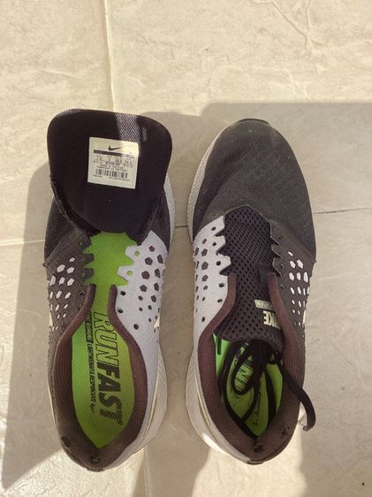 รองเท้าผ้าใบ รูปที่ 3