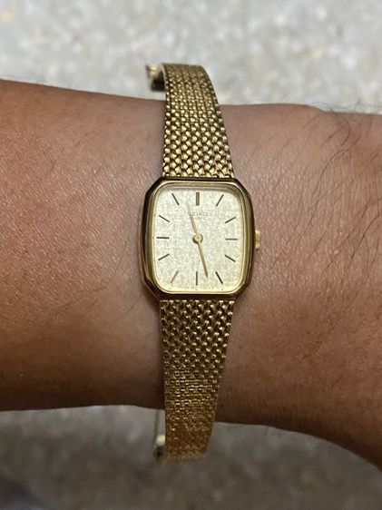 นาฬิกายี่ห้อ SEIKO  ควอทซ์ วินเทจ ทองสวย  สายยาว 17 เซนติเมตร   750฿ รูปที่ 10