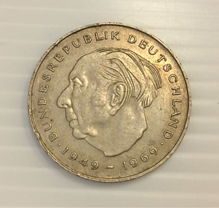 เหรียญ 25 ซองตาโว ประเทศฟิลิปปินส์ ปีค.ศ.1966 และ เหรียญ 2 มาร์ก ประเทศเยอรมัน ปีค.ศ.1981 รูปที่ 3