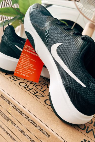 Nike Women's City Rep TR Training Shoes - Black  รูปที่ 4