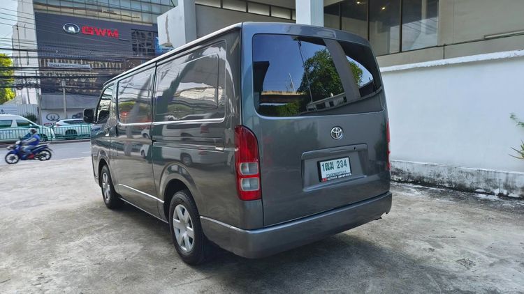 Toyota Hiace 2015 3.0 Economy Van ดีเซล ไม่ติดแก๊ส เกียร์ธรรมดา เทา รูปที่ 3