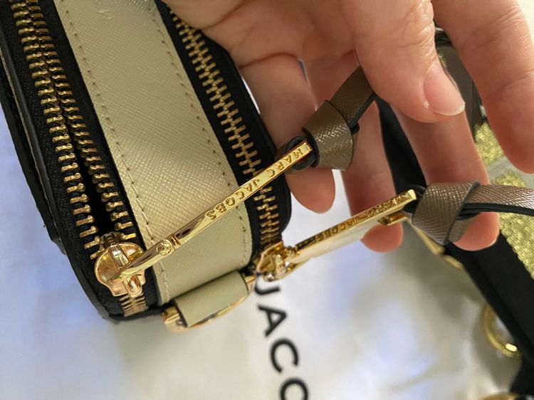 Marc Jacob snapshot cross body bag สี french grey รูปที่ 7