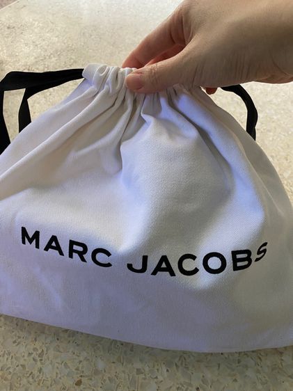 Marc Jacob snapshot cross body bag สี french grey รูปที่ 14