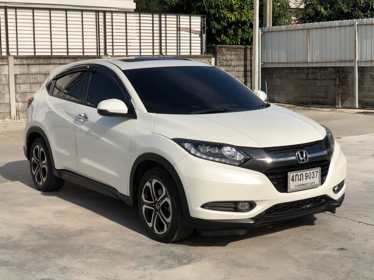 Honda HR-V 2015 1.8 EL Sedan เบนซิน ไม่ติดแก๊ส เกียร์อัตโนมัติ ขาว รูปที่ 3