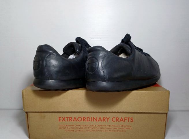 CAMPER Sneakers 43EU(28.0cm) Original ของแท้ มือ 2 สภาพเยี่ยม, รองเท้า CAMPER หนังแท้ พื้นเต็ม น้ำหนักเบา ไม่มีตำหนิใดๆ สภาพโดยรวมยังสวยมาก รูปที่ 14