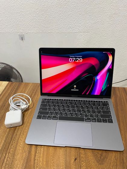 MacBook Air 13 inch 2018 A1932 ไร้ตำหนิ ใช้น้อย ครบกล่อง พร้อมใช้งาน  รูปที่ 1