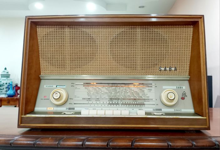 วิทยุหลอดโบราณ Vintage นำเข้าจากเยอรมันใช้งานได้สภาพสวยเสียงดี รูปที่ 5