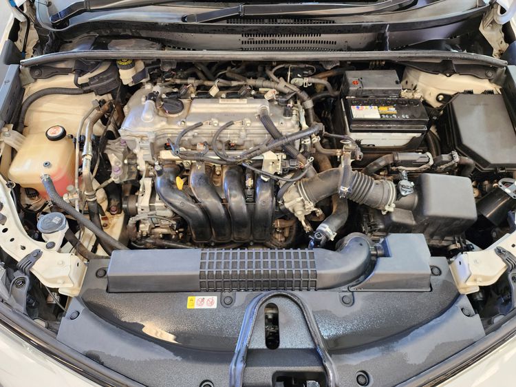 Toyota Altis 2019 1.6 G Sedan เบนซิน เกียร์อัตโนมัติ ขาว รูปที่ 4