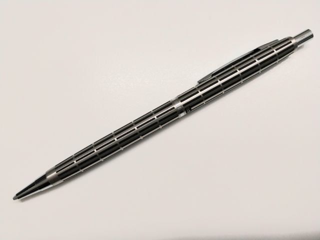 ดินสอและไส้ดินสอ ดินสอกด มือ1 Japan สภาพสวย ไม่ผ่านการใช้งาน
