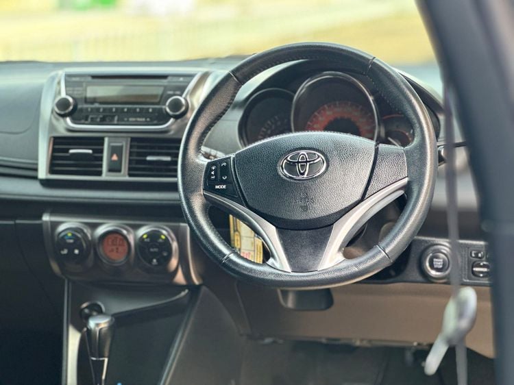 Toyota Yaris 2016 1.2 Sport Hatchback Sedan เบนซิน ไม่ติดแก๊ส เกียร์อัตโนมัติ ฟ้า รูปที่ 2