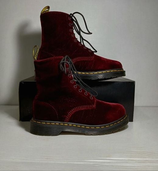 👢 Dr.Martens 1460 PASCAL VELVET Boots, Women's 6US 37EU(23.5cm) Original ของแท้ มือ 2 สภาพใกล้เคียงของใหม่, รองเท้าบู้ท Dr.Martens สวยมาก