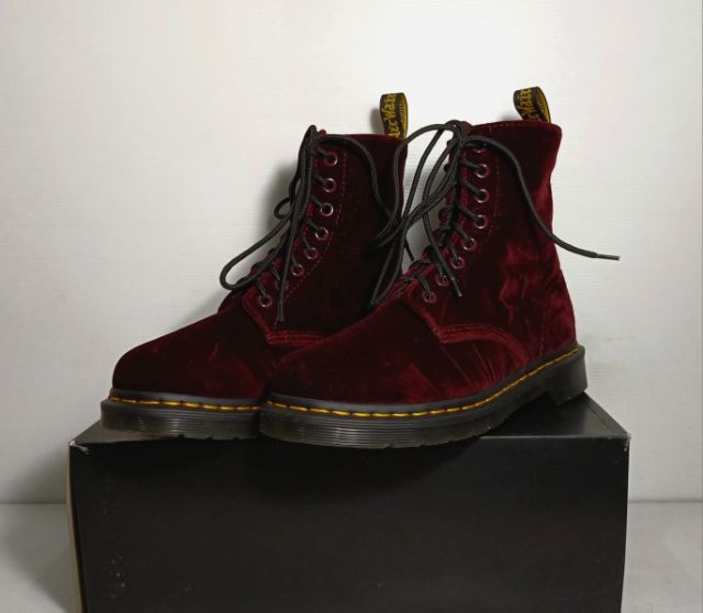 👢 Dr.Martens 1460 PASCAL VELVET Boots, Women's 6US 37EU(23.5cm) Original ของแท้ มือ 2 สภาพใกล้เคียงของใหม่, รองเท้าบู้ท Dr.Martens สวยมาก รูปที่ 16