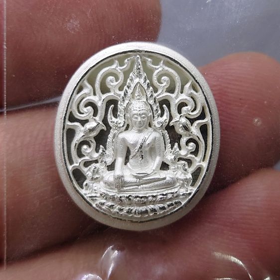 พระพุทธชินราช (เหรียญทรงรี พิมพ์เล็ก) เนื้อเงินขัดเงา พ่นทราย กรมตำรวจรุ่นแรก รุ่น “ประวัติศาสตร์” โคท ตราโล่ ปี2562 พร่อมกล่องเดิม รูปที่ 3