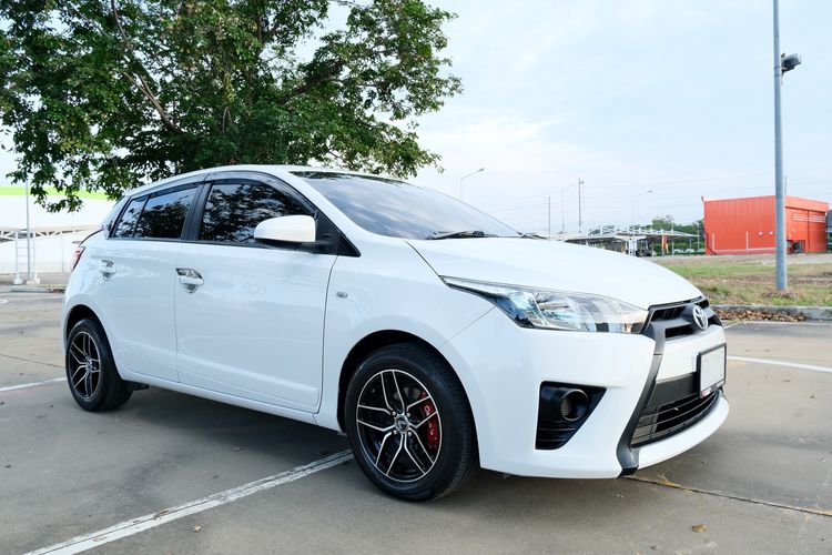 Toyota Yaris 2014 1.2 J Sedan เบนซิน ไม่ติดแก๊ส เกียร์อัตโนมัติ ขาว