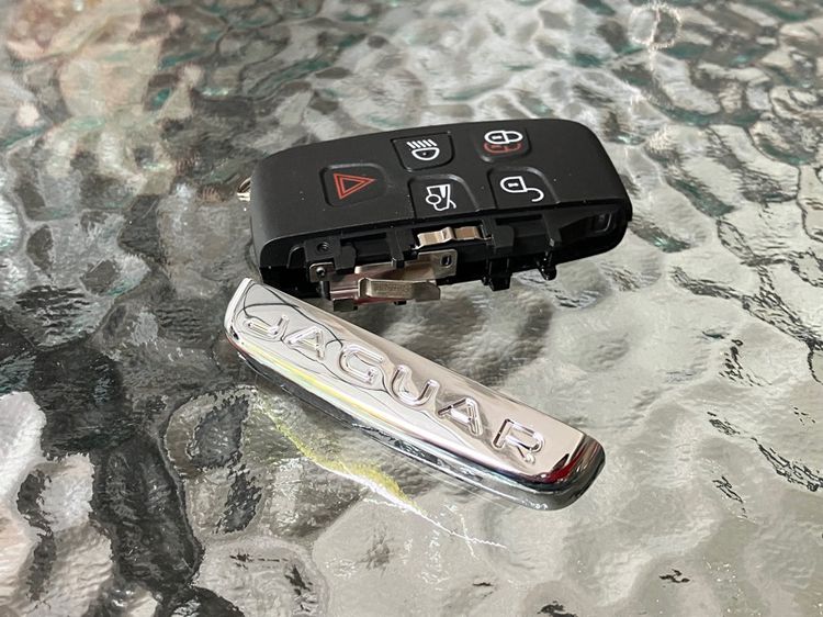 กรอบกุญแจรีโมท Jaguar 5 ปุ่ม XJ XJ รูปที่ 2