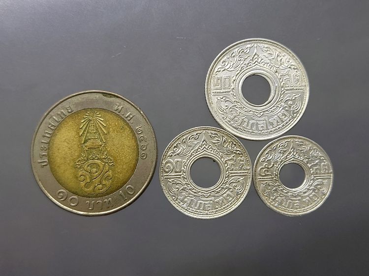 เหรียญสตางค์รู เนื้อเงิน ครบชุด 5-10-20 สต ( 2484-2485 ) ผ่านใช้ รูปที่ 6
