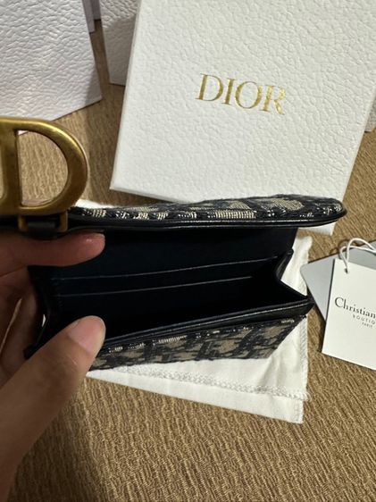 Dior Small Saddle Flap Card Holder รูปที่ 4
