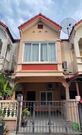 ตกแต่งครบ Townhouse for sell or rent, 2 floors ready to move in 2 bedrooms 2 bathrooms fully furnished รูปที่ 2