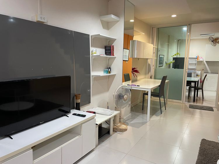 ตกแต่งครบ  Townhouse for sell or rent, 2 floors ready to move in 2 bedrooms 2 bathrooms fully furnished รูปที่ 4
