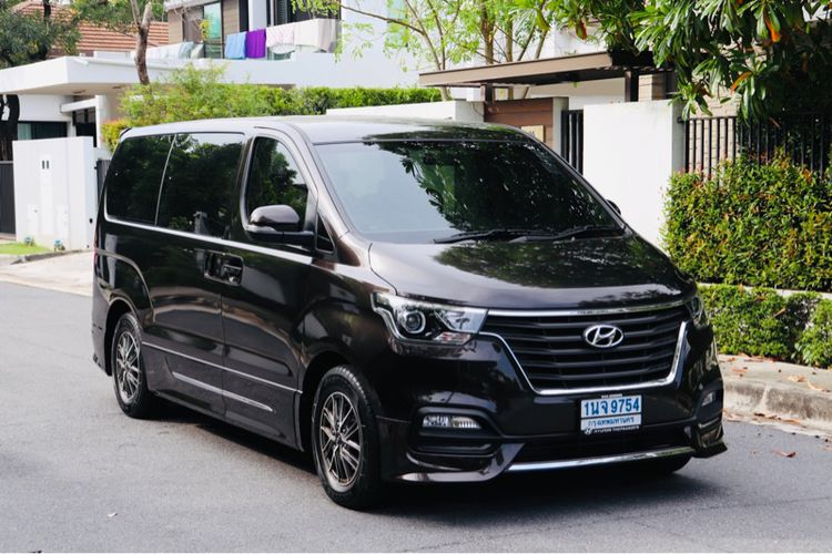 Hyundai H-1  2022 2.5 Elite Plus Van ดีเซล ไม่ติดแก๊ส เกียร์อัตโนมัติ น้ำตาล รูปที่ 3