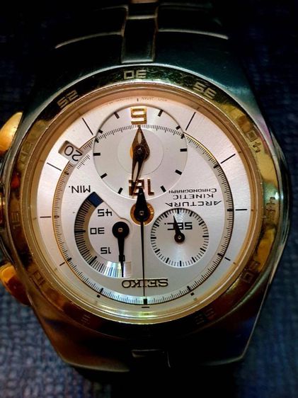 นาฬิกา Seiko แท้ ระบบคีเนติค
สภาพสวยสมบูรณ์แบบ หน้าปัด 42 มิล มีพรายน้ำ