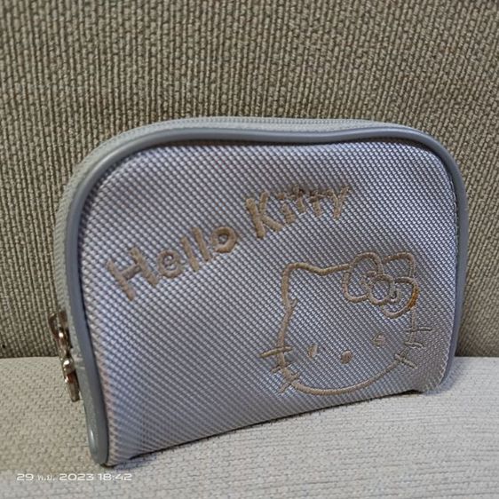 กระเป๋าตังค์หรือใส่นามบัตรใบเล็ก Happy Kitty สืเงิน มือสองสภาพดี  ขายถูกๆค่ะ รูปที่ 4