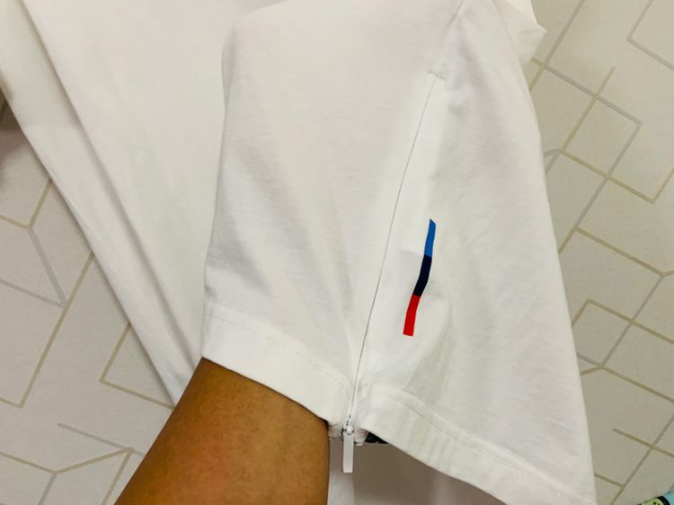 เสื้อยืด BMW by PUMA แท้ 💯 size M ขนาด อก 21 ยาว 28 นิ้ว สภาพใหม่มาก ทรงสวย ดีเทลดี เนื้อผ้าหนานิ่มมาก หายากน่าสะสมครับ รูปที่ 3